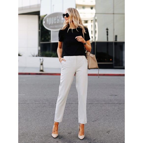 Women's Abercrombie & Fitch Mid Rise Tailored Straight Pant size 18L in Cream - Picture 1 of 6